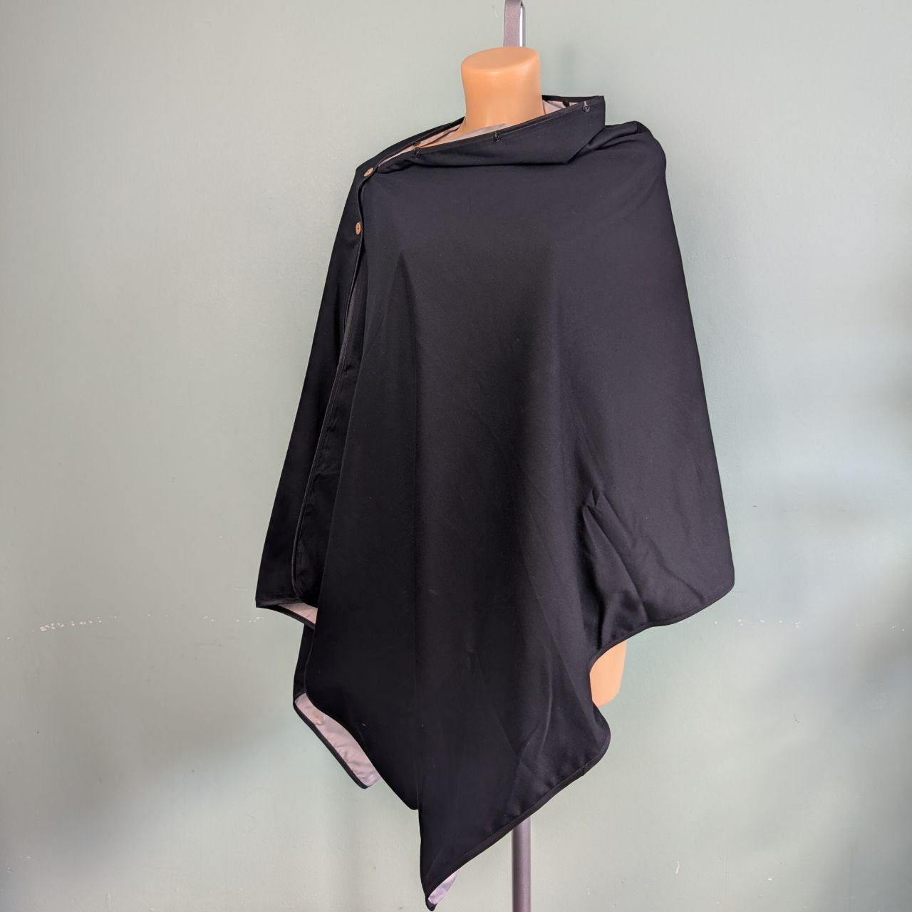 Poncho anti-ondes Ondalterra -taille unique- noir - Fibre d’argent et coton - Capuche amovible