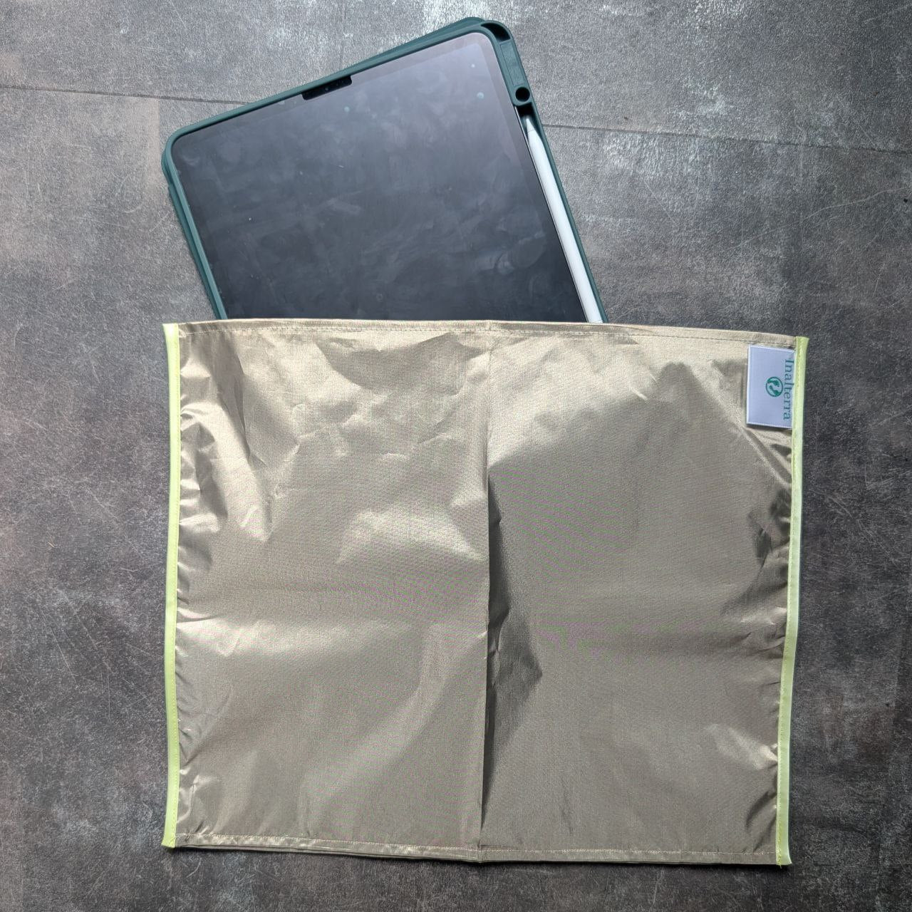 Housse Faraday anti-ondes 35 × 40 cm – Protection totale pour ordinateur, tablette &amp; smartphone