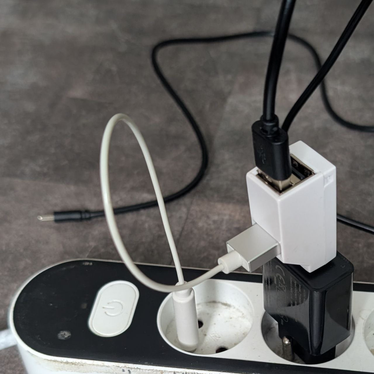 Cable usb demise à la terre 20cm